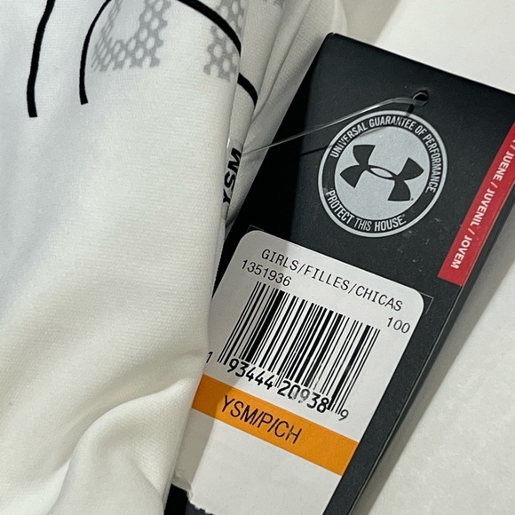 Under Armour White Athletic Tank - Picture 7 of 8